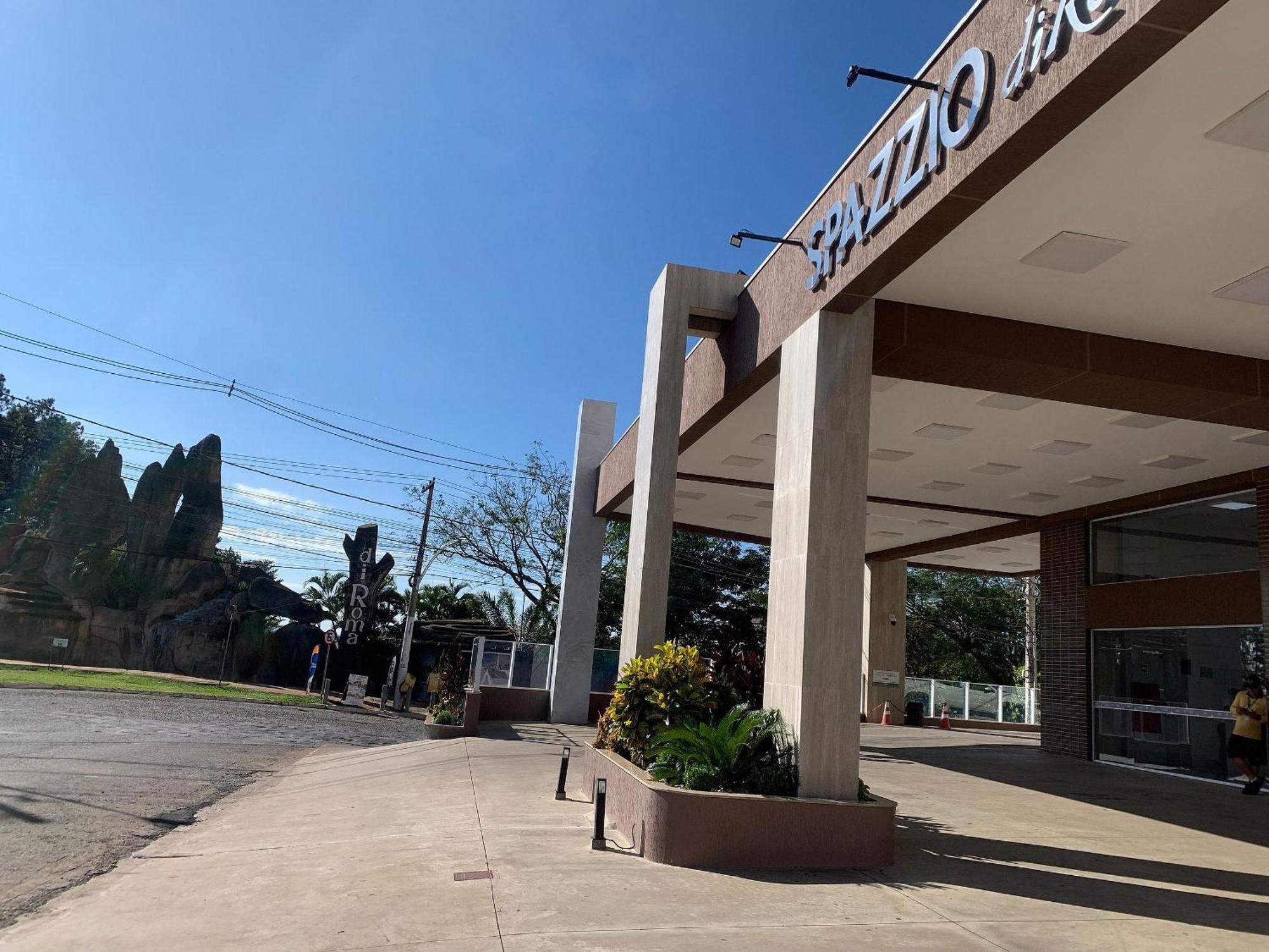 Hotel Spazzio Diroma Cafe Da Manha E Acesso Ao Acqua Park 卡达斯诺瓦斯 外观 照片