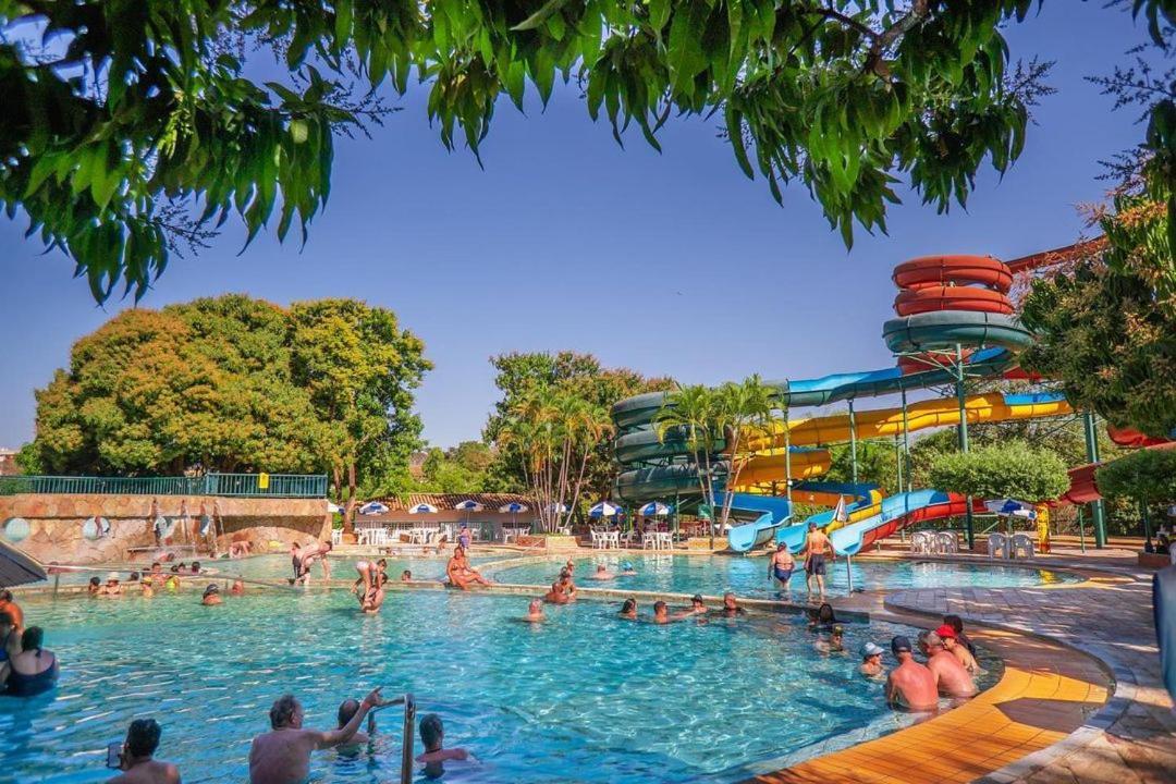 Hotel Spazzio Diroma Cafe Da Manha E Acesso Ao Acqua Park 卡达斯诺瓦斯 外观 照片